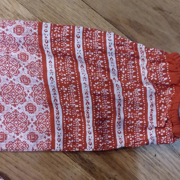 Anne Carson Red Pattern Blouse - Picture 9 of 13